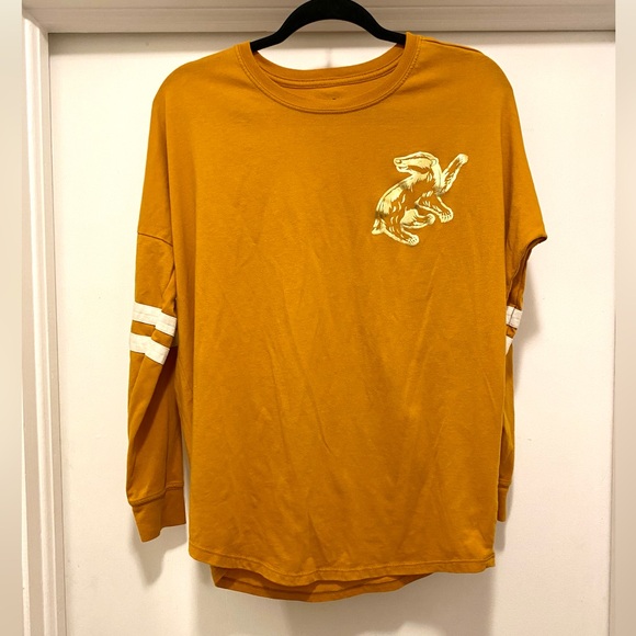 Harry Potter Hufflepuff Graphic Tee Long Sleeve Golden T Shirt - Picture 2 of 7